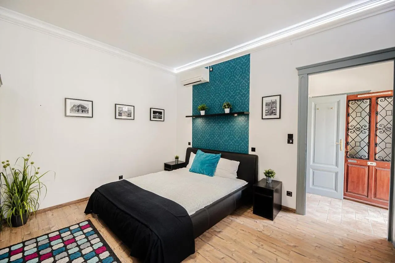 Nice Apartment In The Center Budapest