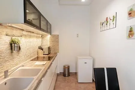 Nice Apartment In The Center Budapest
